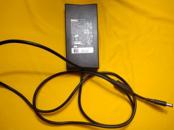 Genuine Dell FA90PM111 Charger AC/DC Adapter 19.5V Power Supply YY20N - Image 3