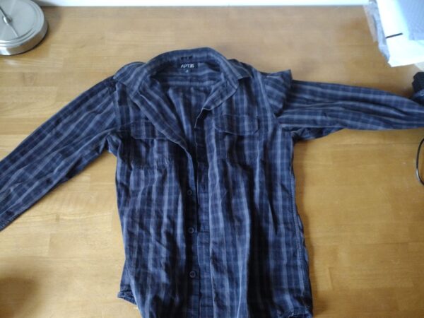 APT 9 Black Red Medium Men's Button Up M Striped Casual Long Sleeve Shirt