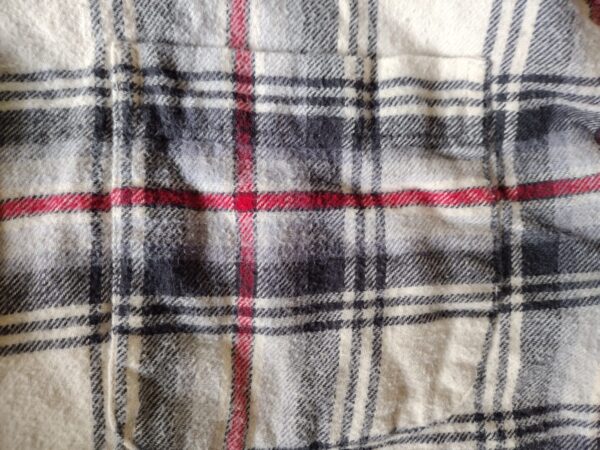 Croft & Barrow Button Down Shirt Mens Medium White/Red/Gray Plaid Long Sleeve - Image 3