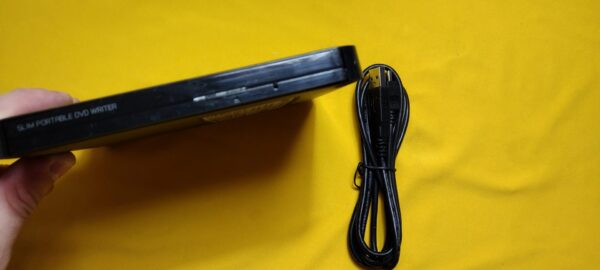 LG Slim Portable DVD Writer GP50NB40 with USB Cable - Image 6