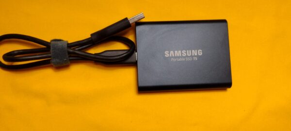 Samsung T5 Portable SSD 2TB USB 3.1 External SSD (MU-PA2T0B/AM) Black mSATA