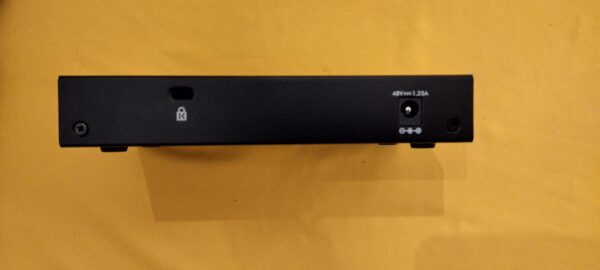 NETGEAR 5-Port Gigabit Ethernet Unmanaged Switch (GS305) Home Network Hub & Power - Image 4
