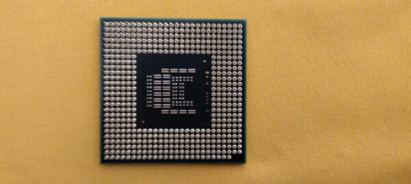 Intel Core 2 Duo T8100 2.10GHZ/3M/800 STEP: SLAYP SOCKET P USA SELLER - Image 3