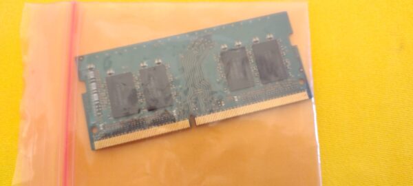 SK Hynix HMA81GS6AFR8N-UH 8GB 1Rx8 PC4-2400T SoDimm Memory Laptop Ram - Image 2