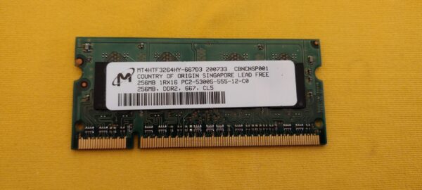 Micron 256MB PC2-5300S DDR2 667MHz SODIMM RAM P/N MT4HTF3264HY-667D3