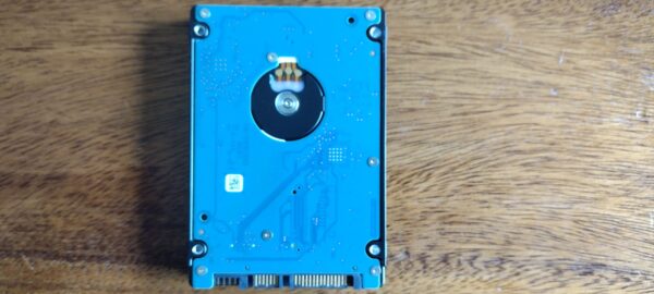 Seagate ST4000LM024 4 TB 5400RPM 2.5" SATA Server HDD 15mm Height OEM - Image 2