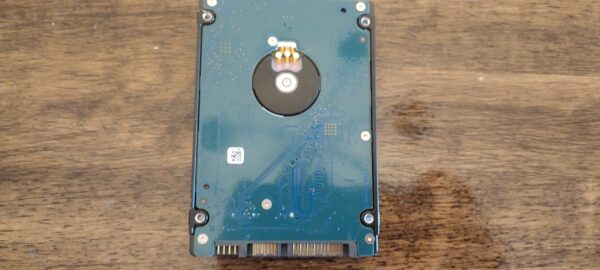 Seagate ST4000LM024 4 TB 5400RPM 2.5" SATA Server HDD 15mm Height OEM - Image 3