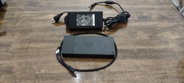 Dell WD22TB4 USB-C Thunderbolt 4 Laptop Docking Station and 180W Dell Power Supply