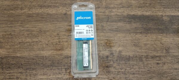 Micron MTA18ASF4G72AZ 32GB 3200MHz DDR4 ECC UDIMM 1.2V PC4-25600 2Rx8 CL22 Server Memory