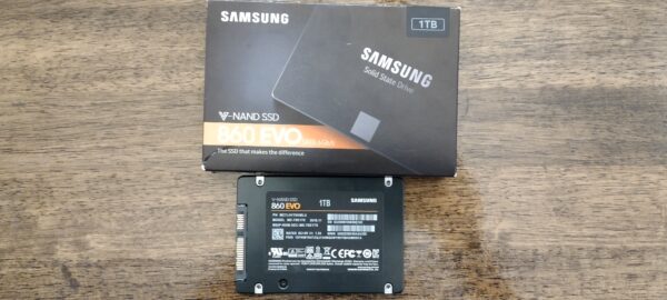 Samsung SSD 860 EVO 1TB 2.5 Inch SATA III Internal SSD (MZ-76E1T0B/AM) - Image 2