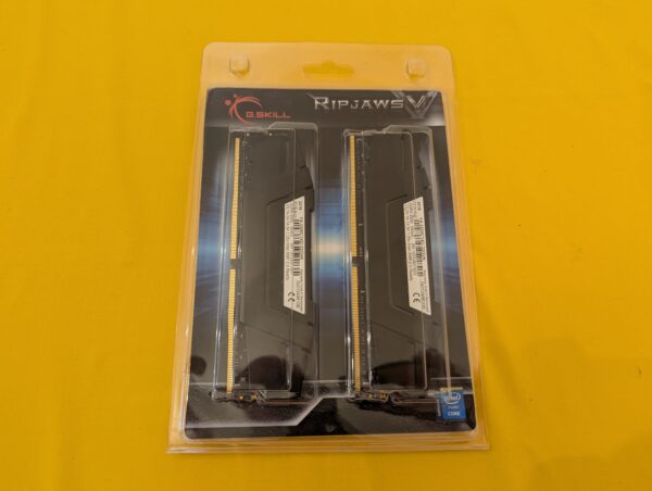 G.SKILL RIPJAWS V 32GB (2x16GB) 3200 MHz DDR4 RAM Memory Black F4-3200C14D-32GVK