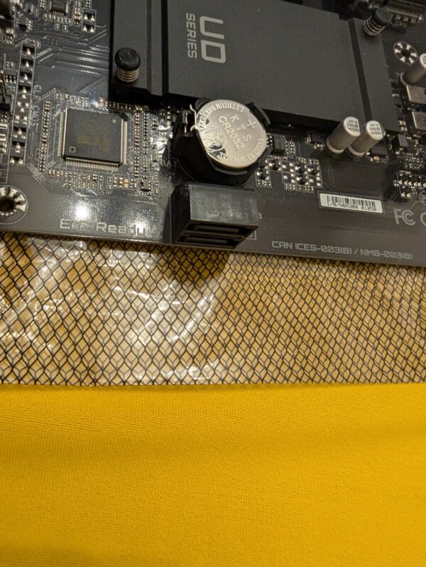 GIGABYTE B550 UD AC AM4 AMD SATA 6Gb/s ATX Motherboard and OEM Accessories - Image 4