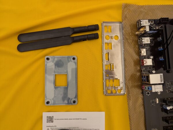 GIGABYTE B550 UD AC AM4 AMD SATA 6Gb/s ATX Motherboard and OEM Accessories - Image 6
